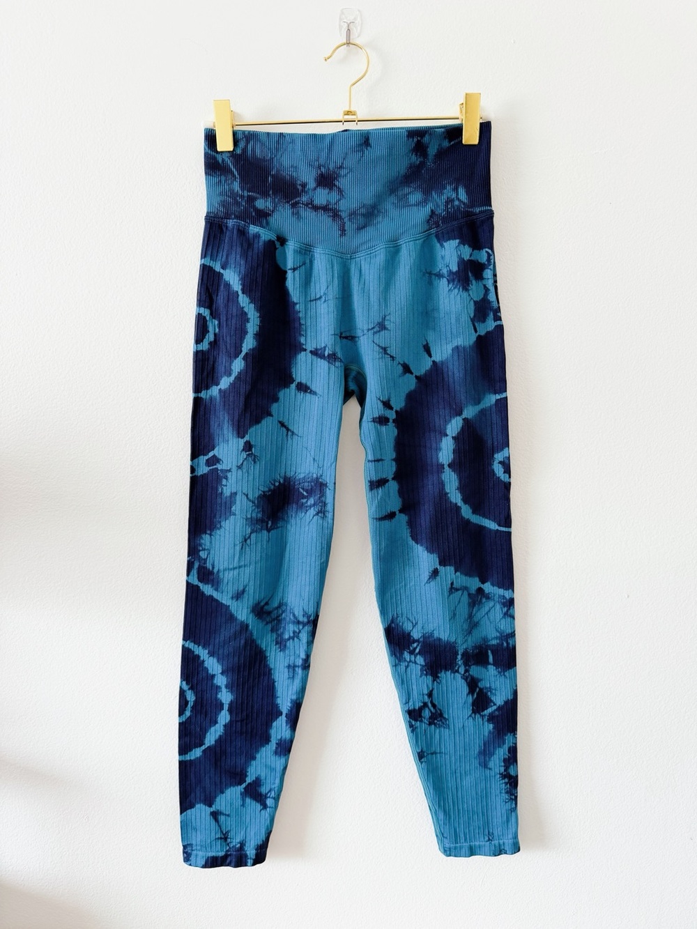 PINK Victoria's Secret Blue Tie-Dye High-Waist Leggings